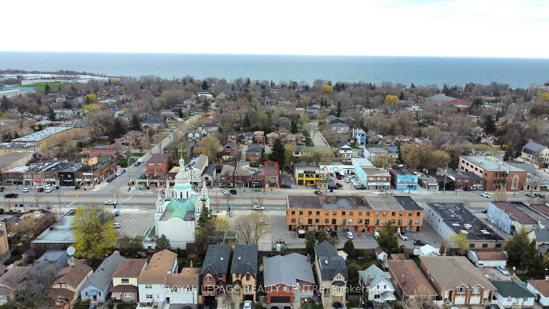 









3351


Lake Shore

Boulevard West, 1,
Toronto,




ON
M8W 1N1

