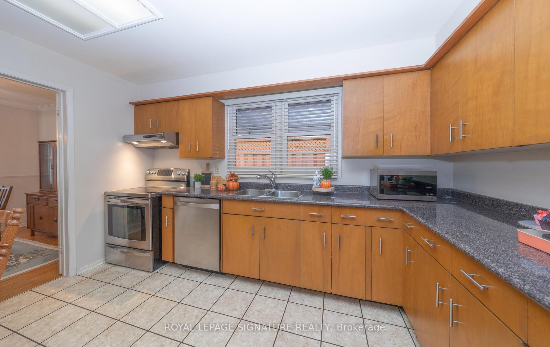 









43


Collingsbrook

Boulevard,
Toronto,




ON
M1W 1L9

