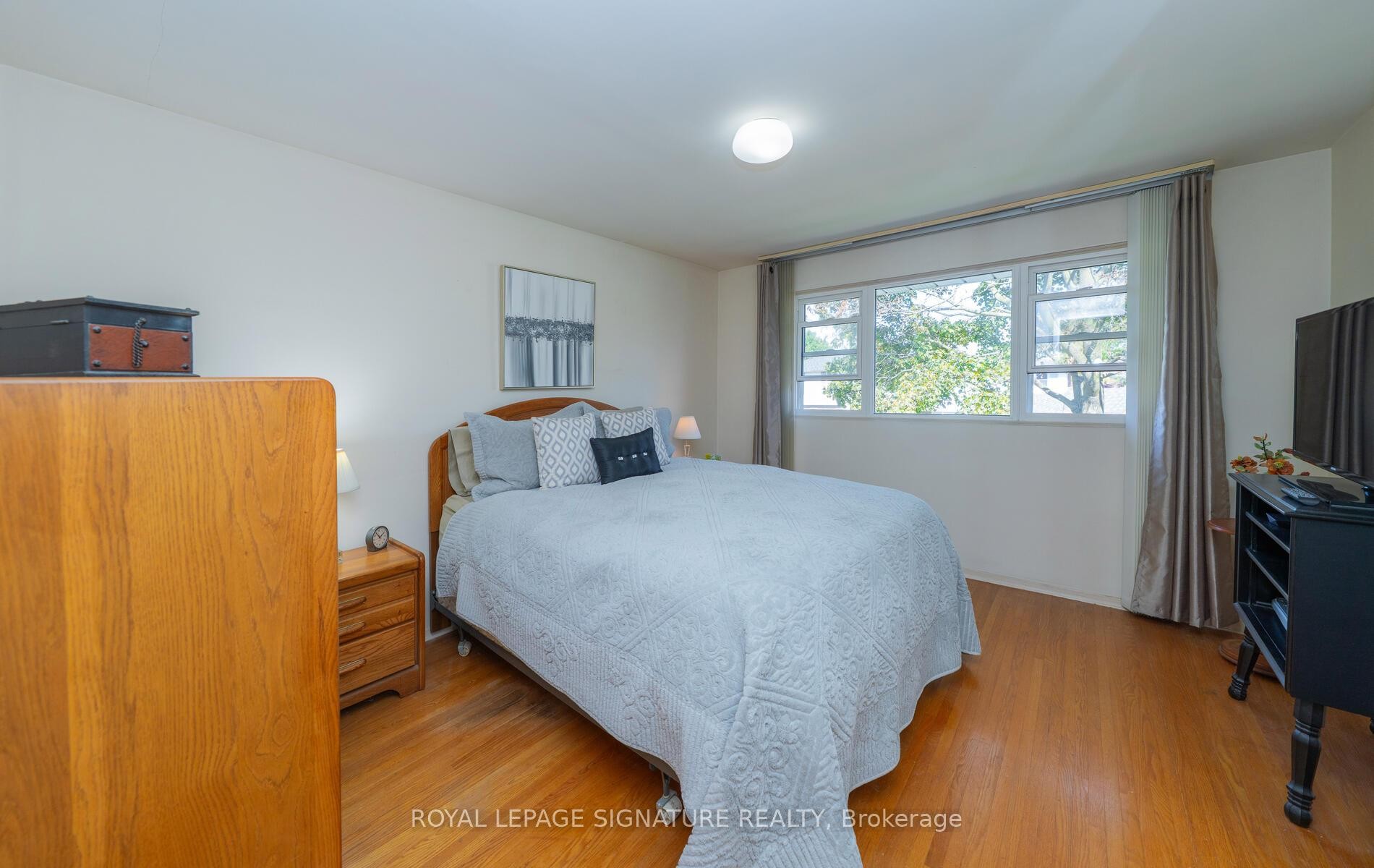 









43


Collingsbrook

Boulevard,
Toronto,




ON
M1W 1L9

