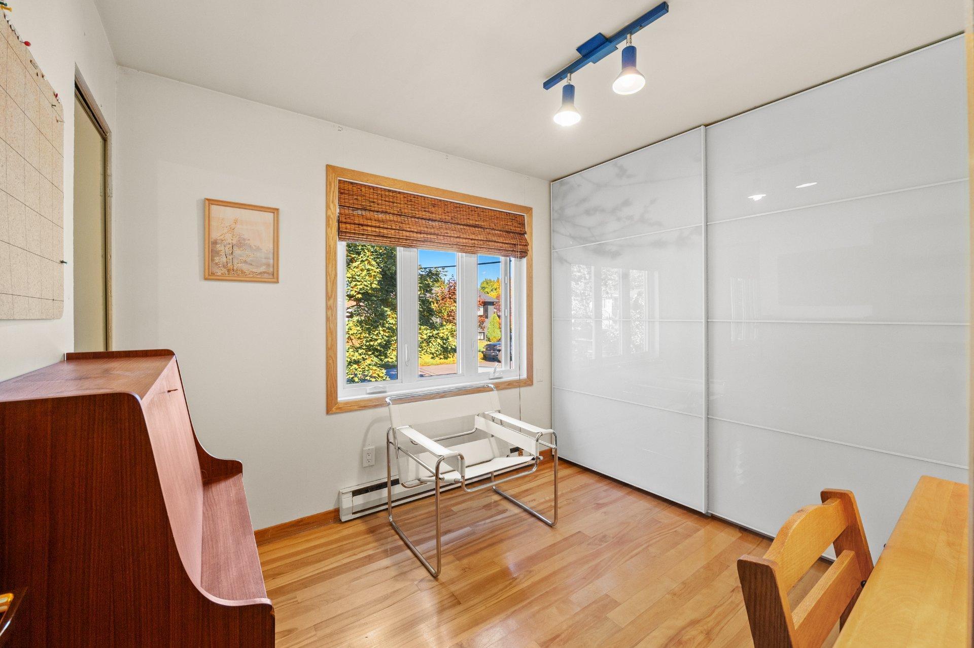 









149


Rue de la Gondole

,
Saint-Eustache,




QC
J7P1N6

