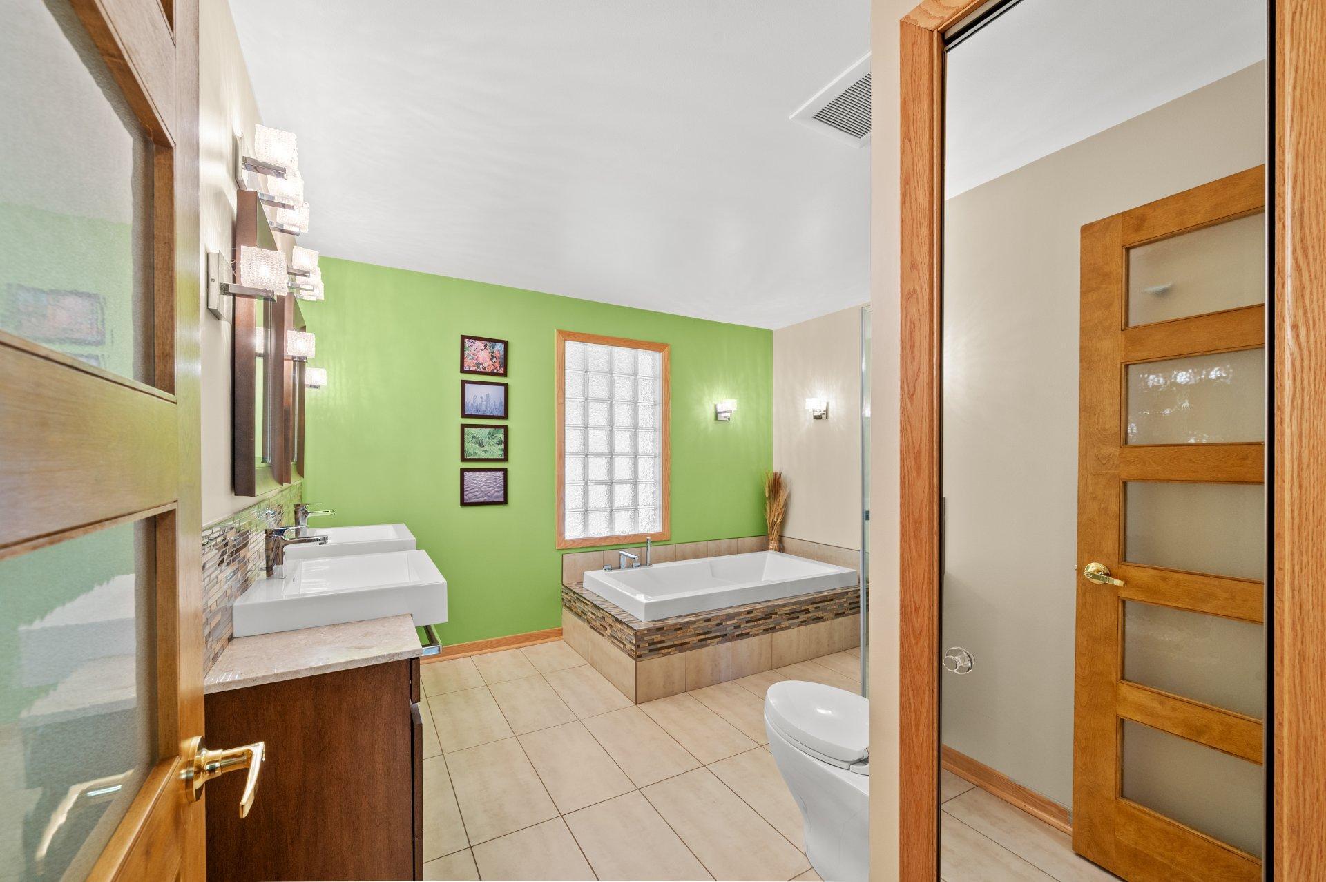 









149


Rue de la Gondole

,
Saint-Eustache,




QC
J7P1N6

