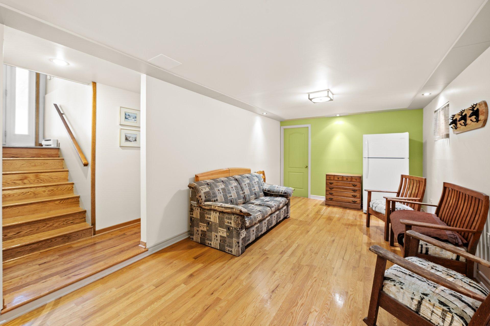 









149


Rue de la Gondole

,
Saint-Eustache,




QC
J7P1N6

