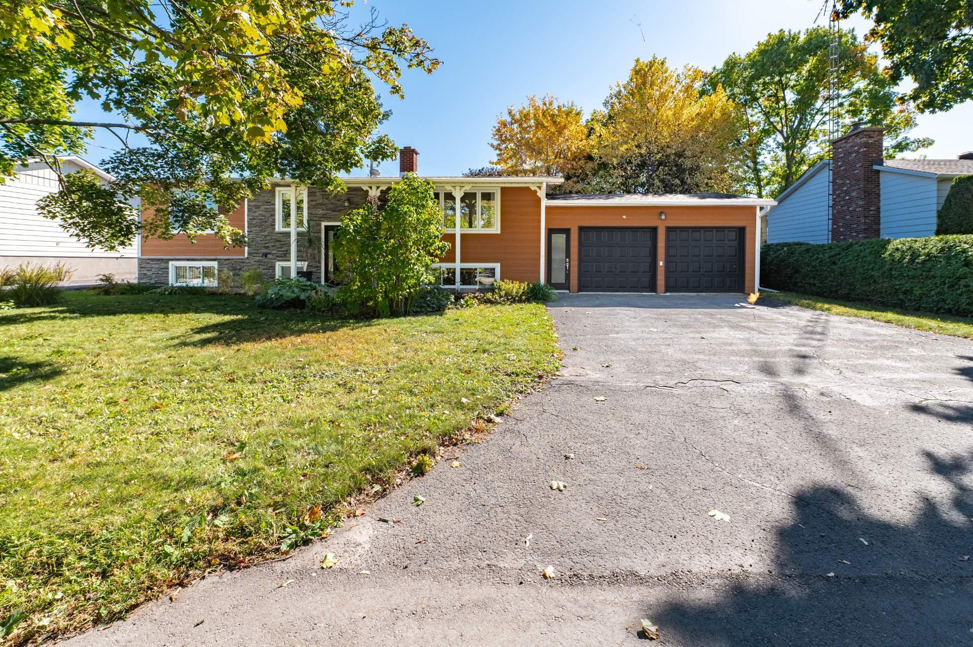 









149


Rue de la Gondole

,
Saint-Eustache,




QC
J7P1N6

