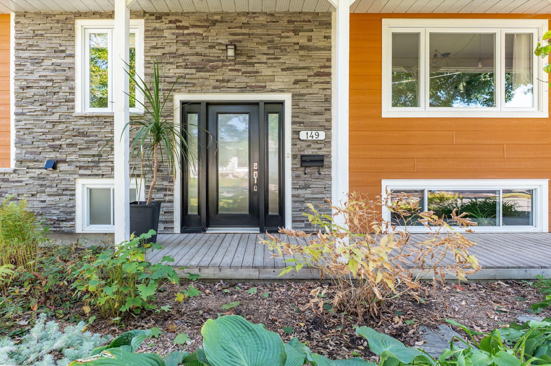 









149


Rue de la Gondole

,
Saint-Eustache,




QC
J7P1N6

