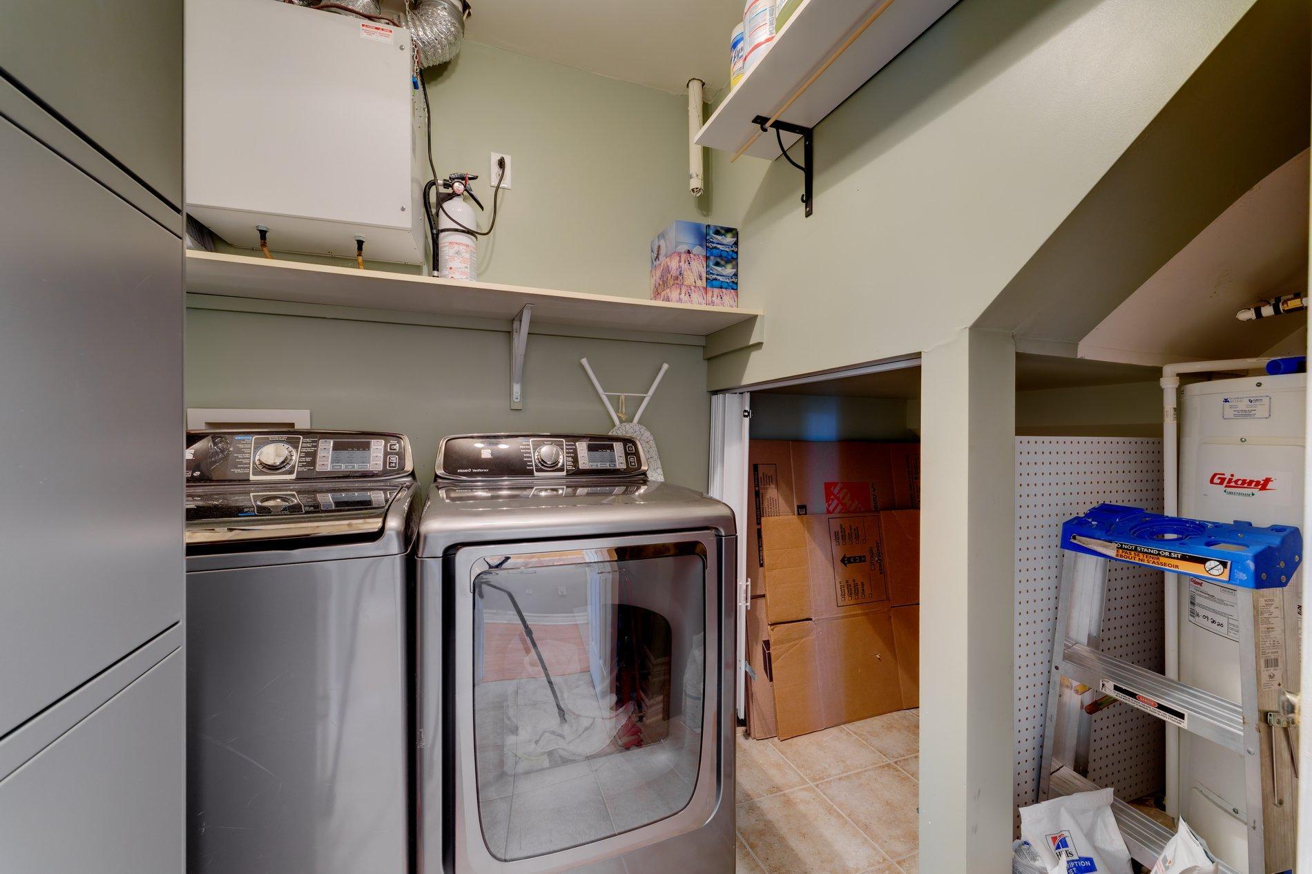 









4112


Boul. Gareau

,
Longueuil (Saint-Hubert),




QC
J3Y0G1

