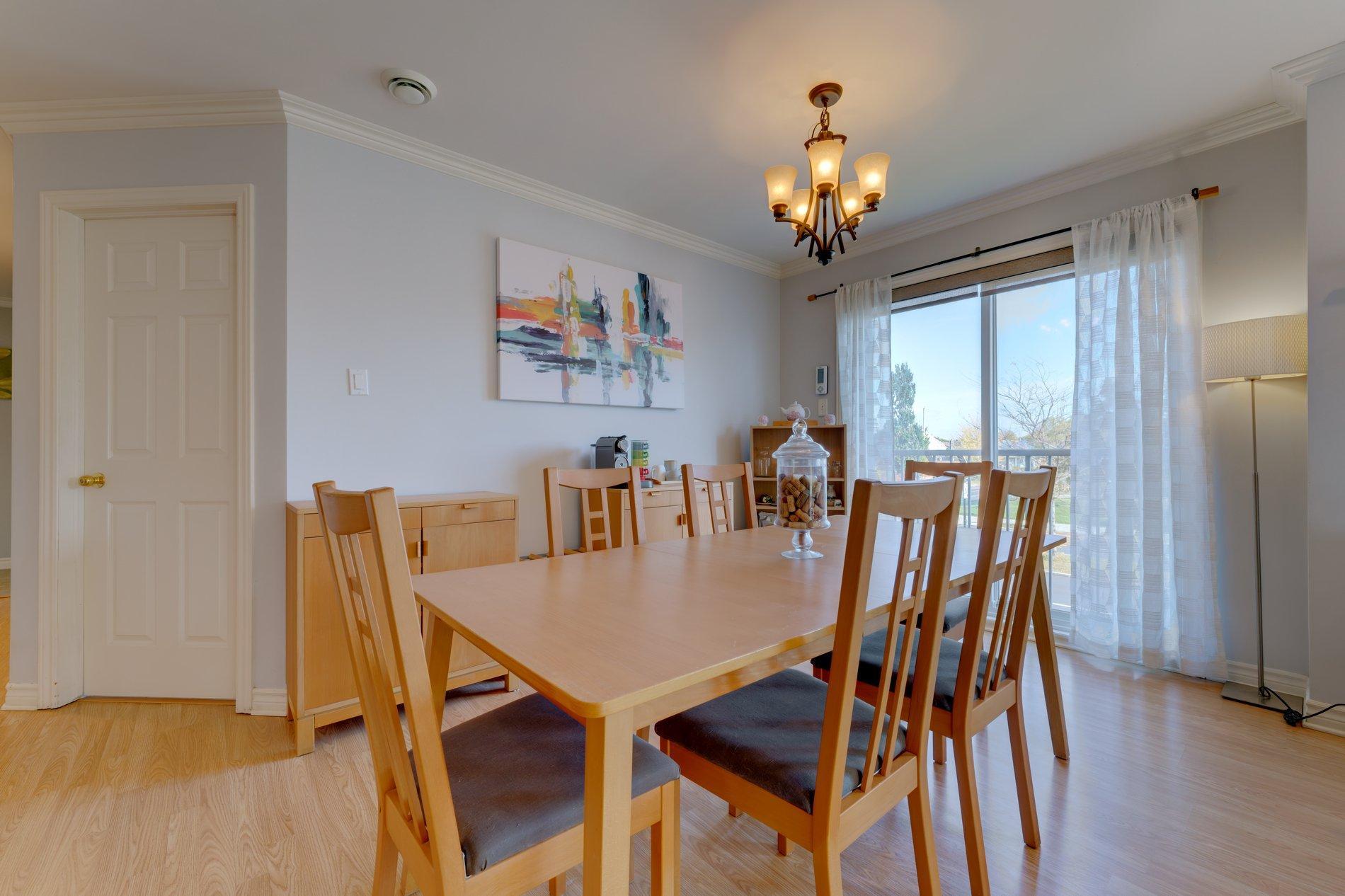 









4112


Boul. Gareau

,
Longueuil (Saint-Hubert),




QC
J3Y0G1

