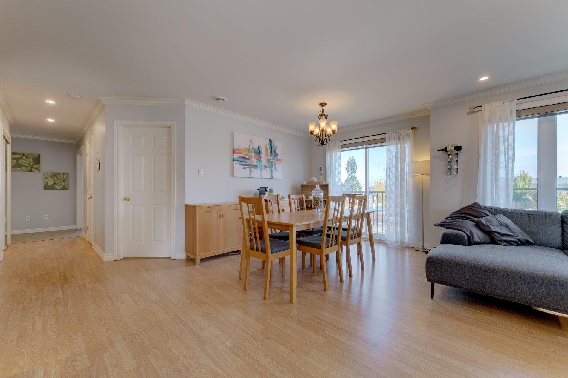 









4112


Boul. Gareau

,
Longueuil (Saint-Hubert),




QC
J3Y0G1

