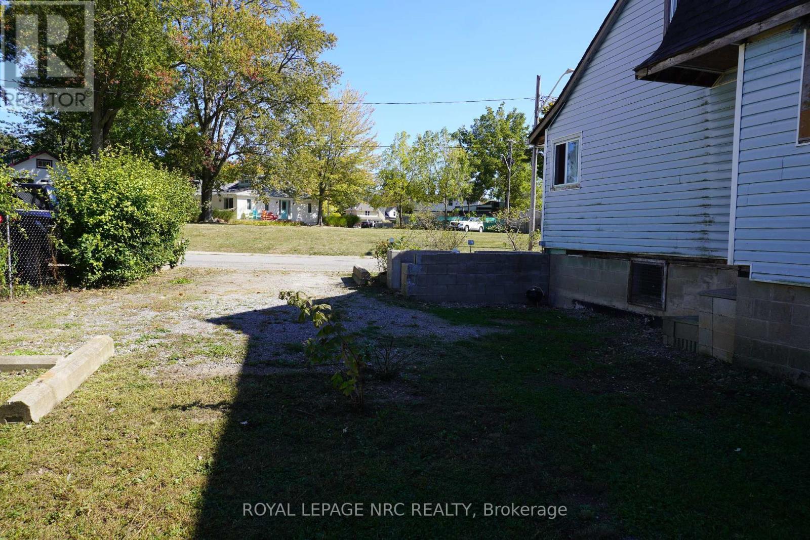 












212 LINCOLN ROAD W

,
Fort Erie (Crystal Beach),




Ontario
L0S1B0

