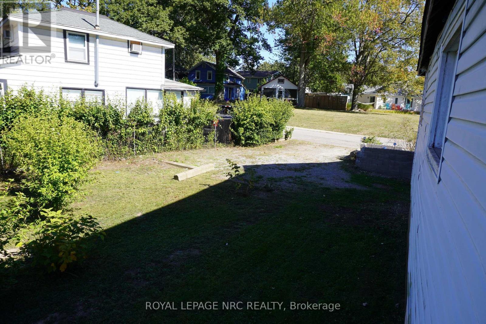 












212 LINCOLN ROAD W

,
Fort Erie (Crystal Beach),




Ontario
L0S1B0

