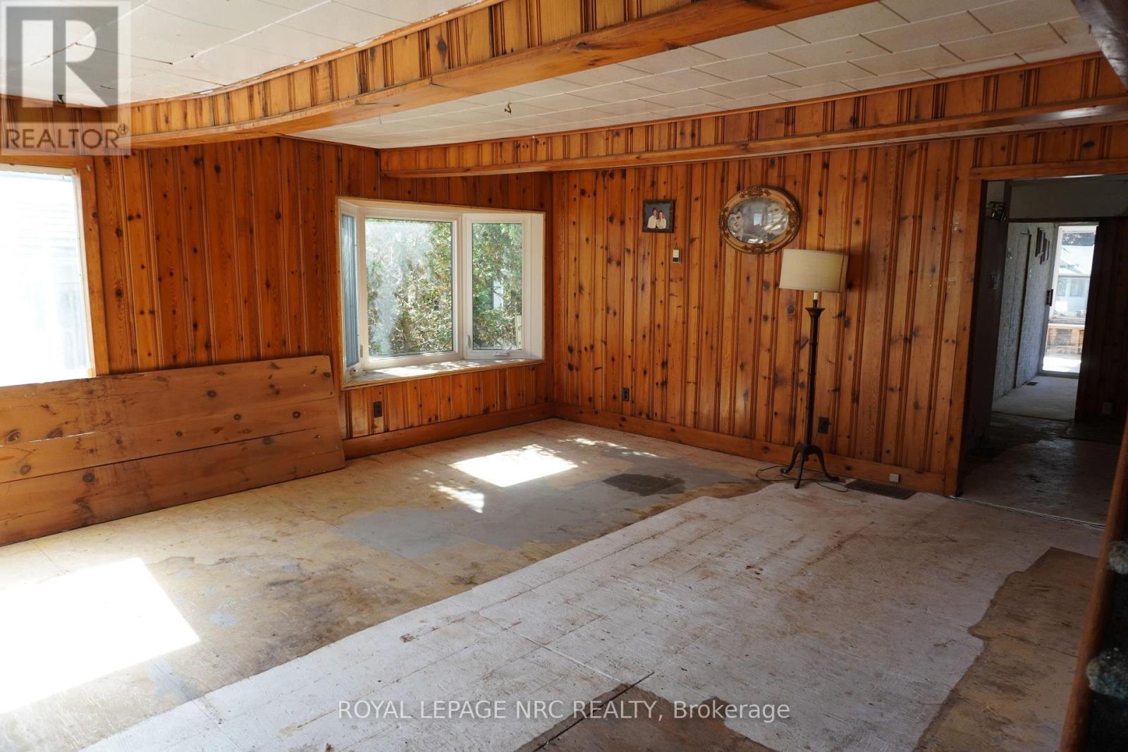 












212 LINCOLN ROAD W

,
Fort Erie (Crystal Beach),




Ontario
L0S1B0

