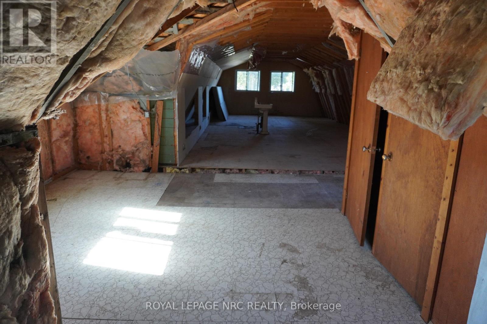 












212 LINCOLN ROAD W

,
Fort Erie (Crystal Beach),




Ontario
L0S1B0

