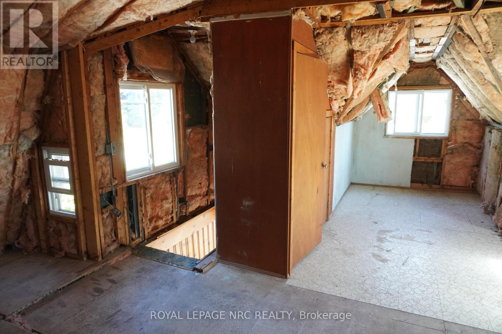 












212 LINCOLN ROAD W

,
Fort Erie (Crystal Beach),




Ontario
L0S1B0

