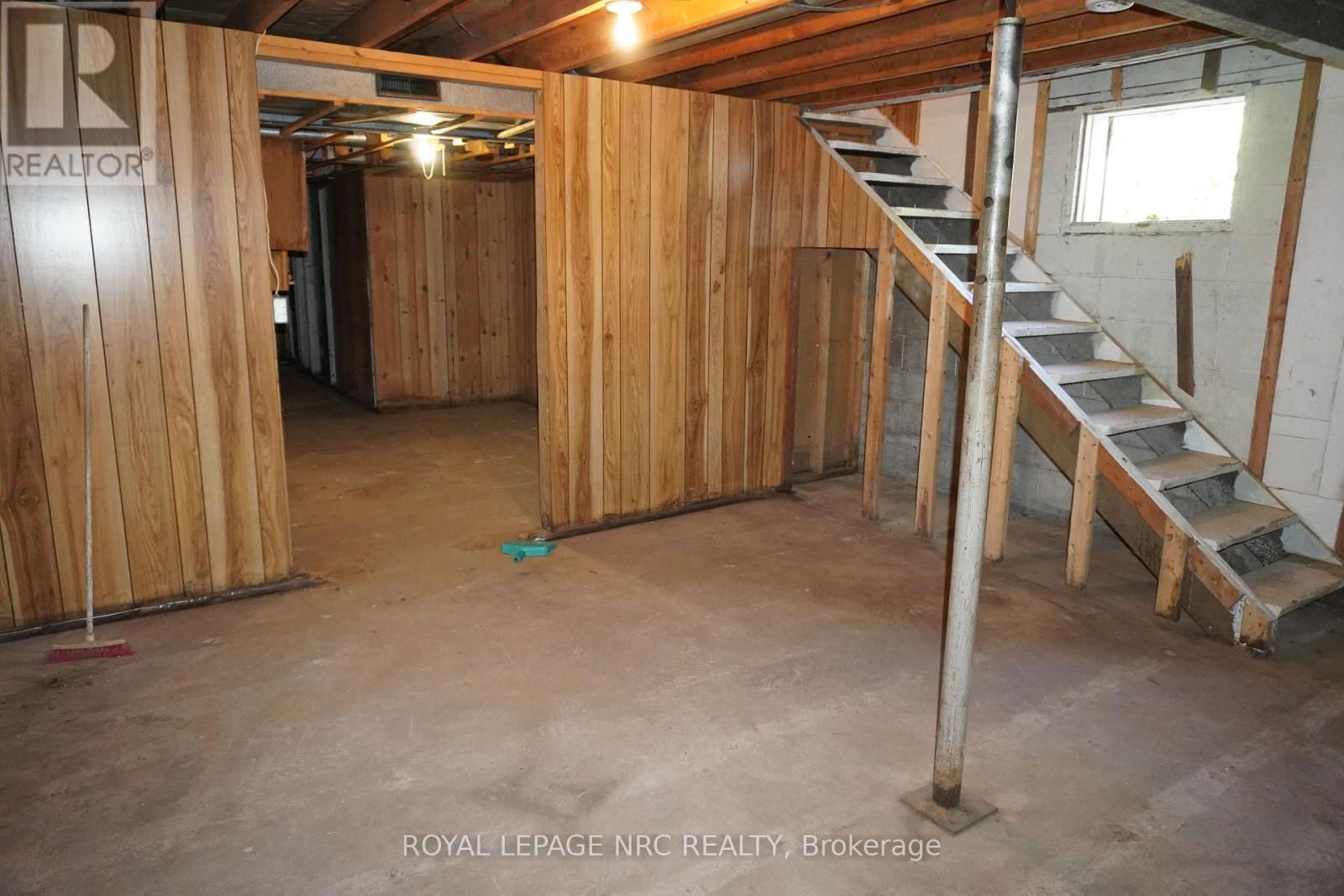 












212 LINCOLN ROAD W

,
Fort Erie (Crystal Beach),




Ontario
L0S1B0

