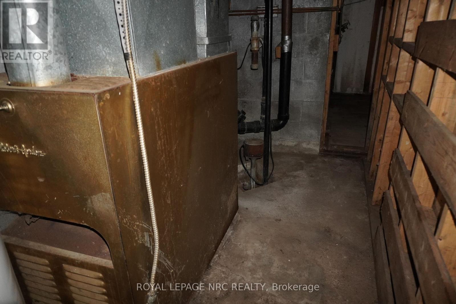 












212 LINCOLN ROAD W

,
Fort Erie (Crystal Beach),




Ontario
L0S1B0

