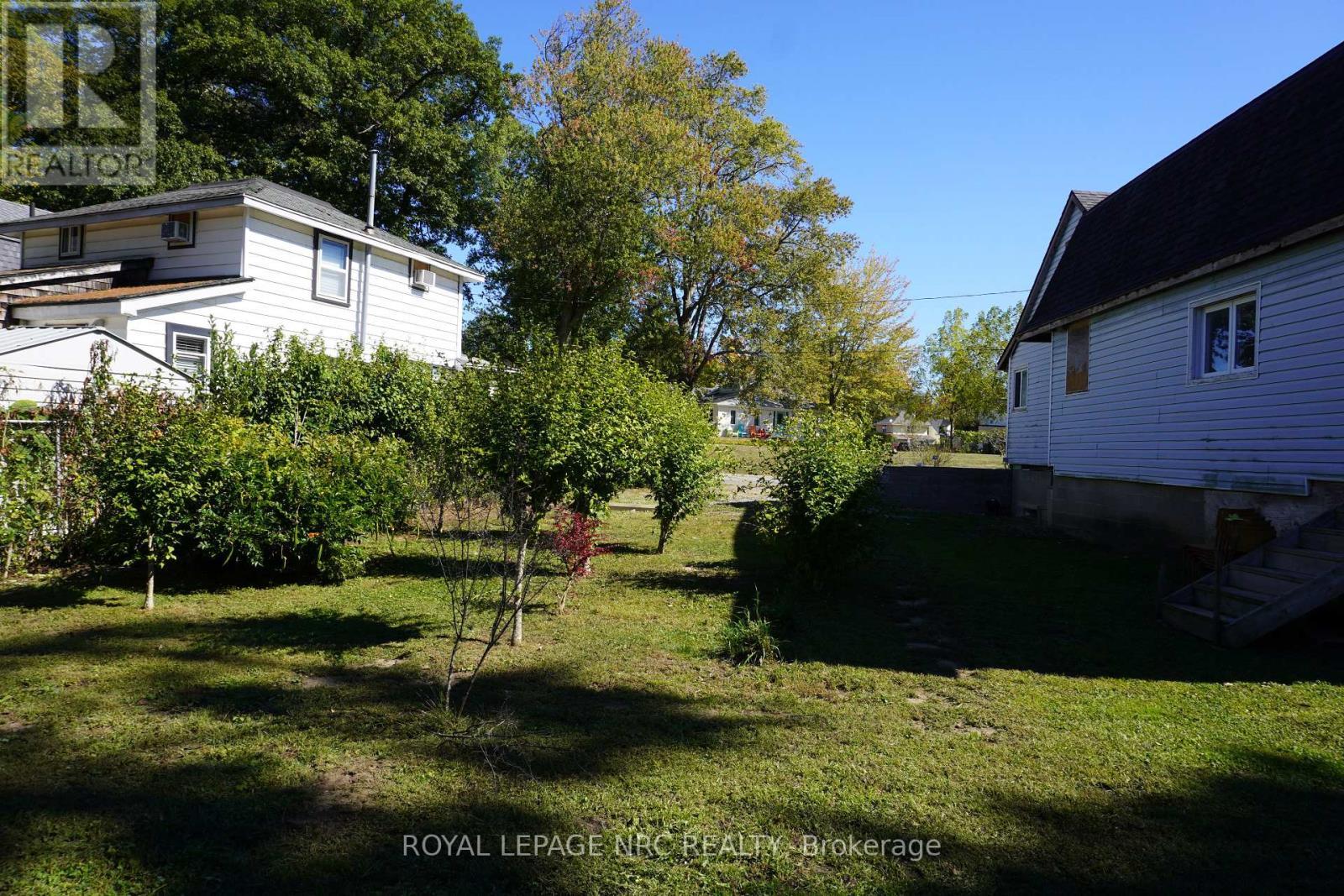 












212 LINCOLN ROAD W

,
Fort Erie (Crystal Beach),




Ontario
L0S1B0

