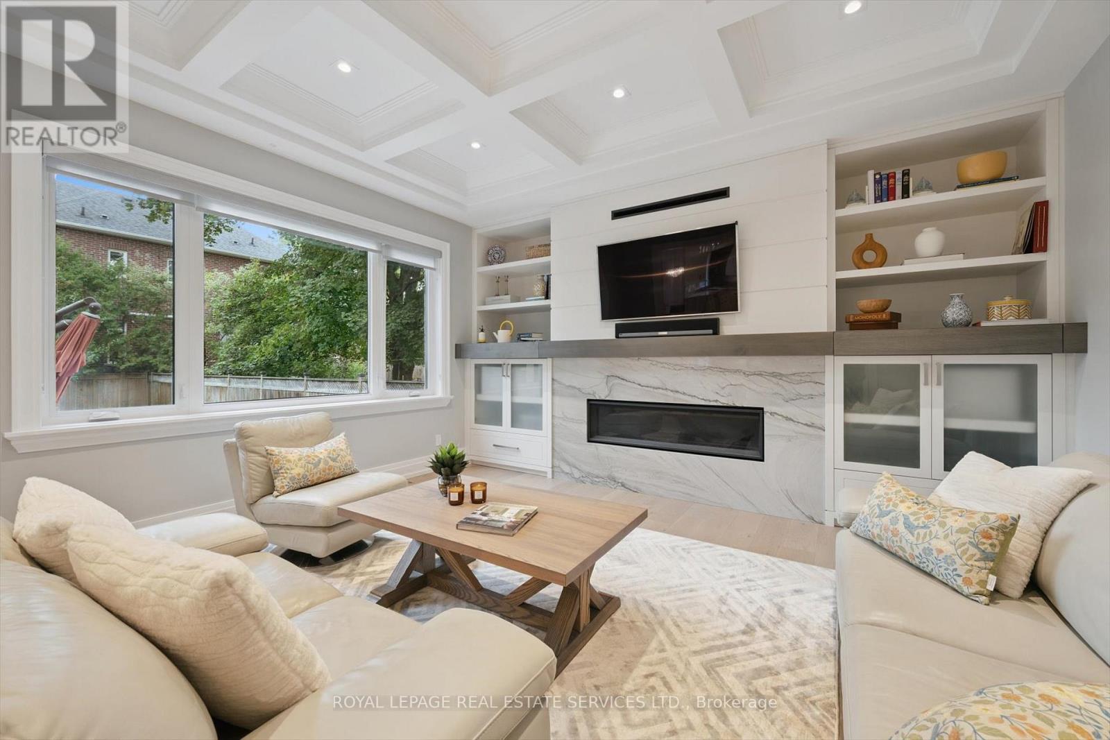 












14 WESTGLEN CRESCENT

,
Toronto,




Ontario
M9B4R1

