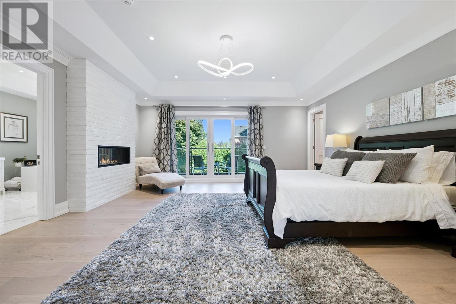 












14 WESTGLEN CRESCENT

,
Toronto,




Ontario
M9B4R1

