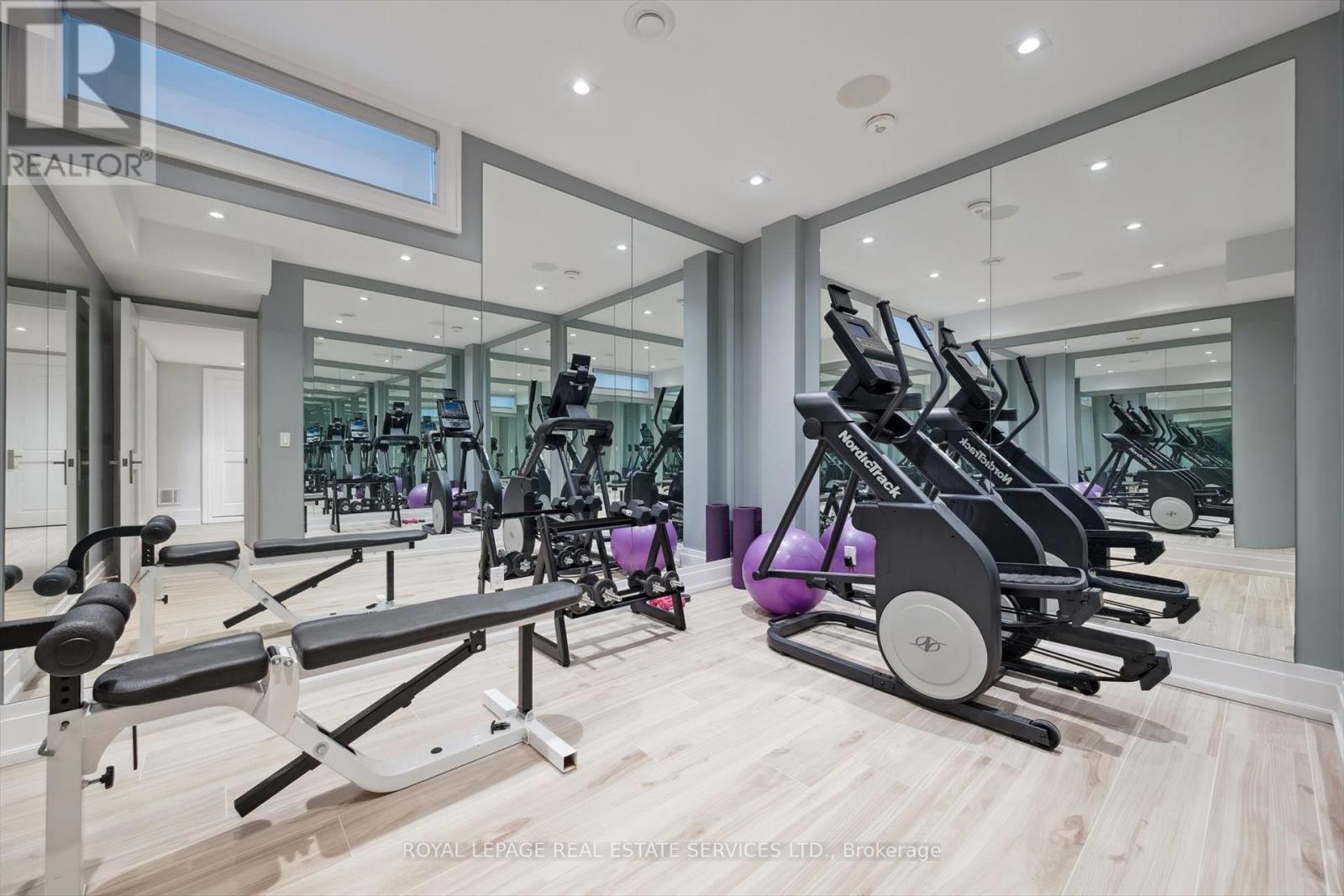 












14 WESTGLEN CRESCENT

,
Toronto,




Ontario
M9B4R1

