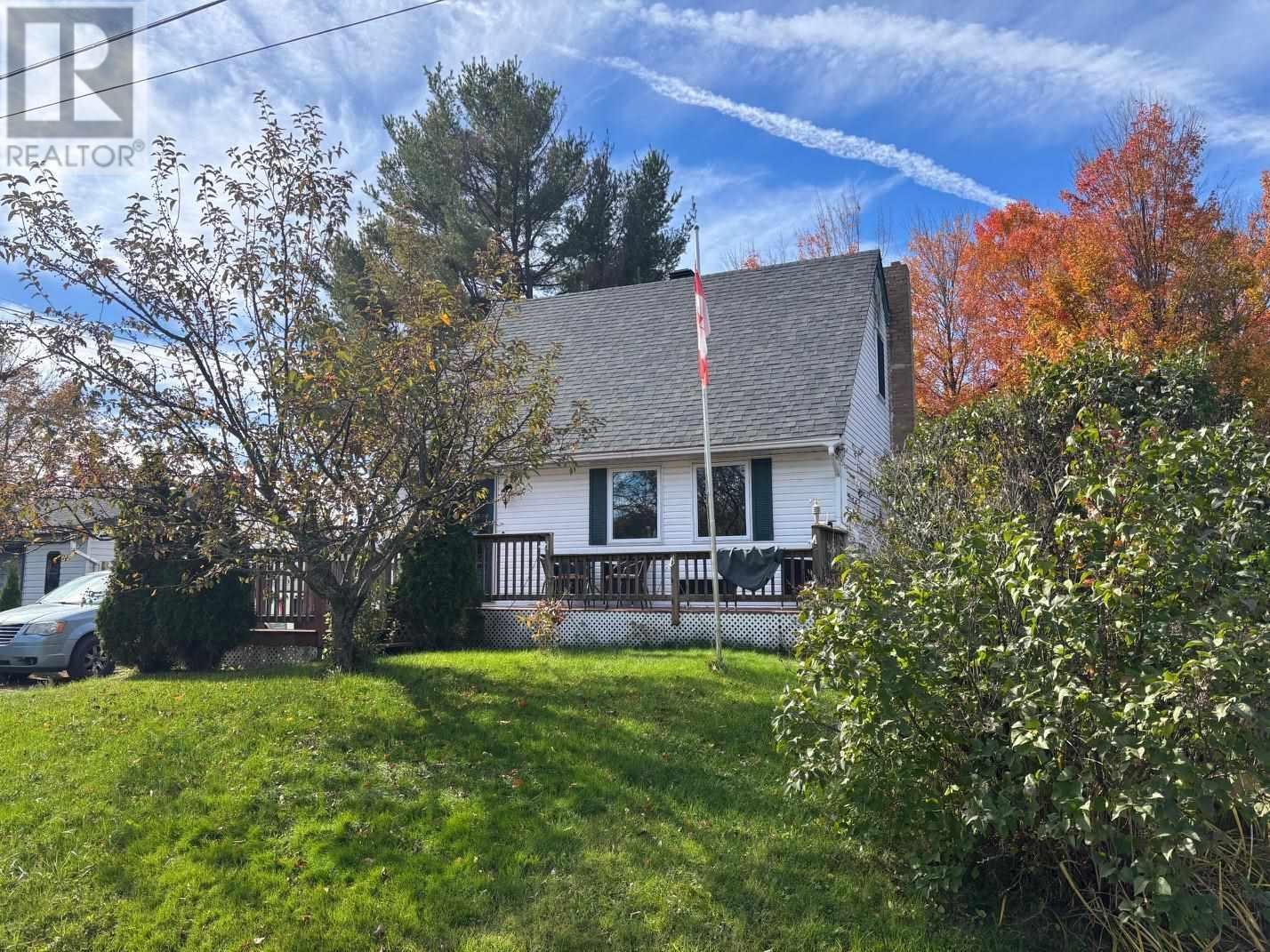 












14 Cutler AVE

,
Spanish,




Ontario
P0P2A0

