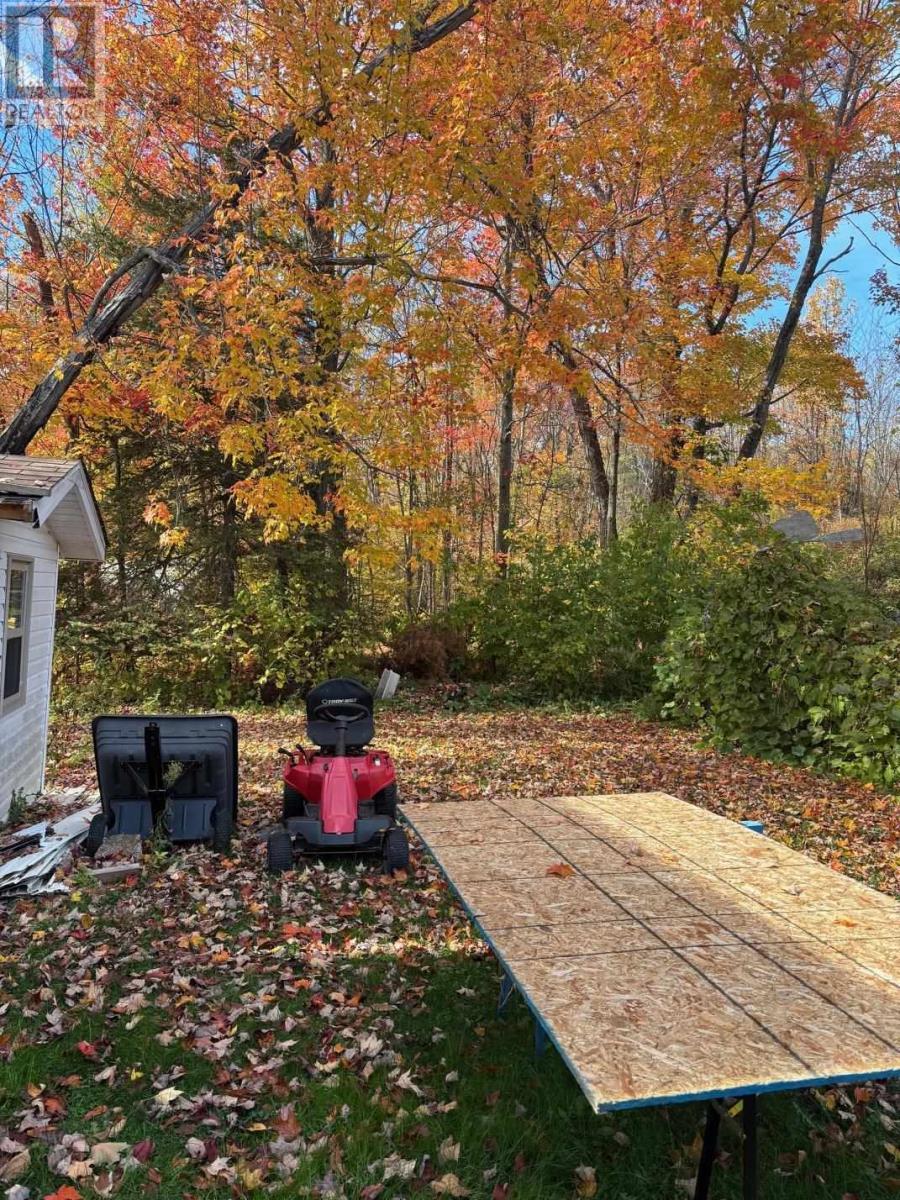 












14 Cutler AVE

,
Spanish,




Ontario
P0P2A0

