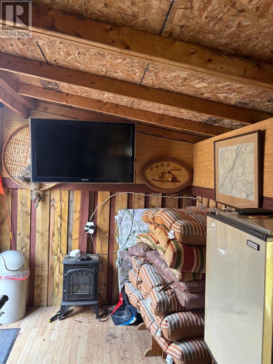 












14 Cutler AVE

,
Spanish,




Ontario
P0P2A0

