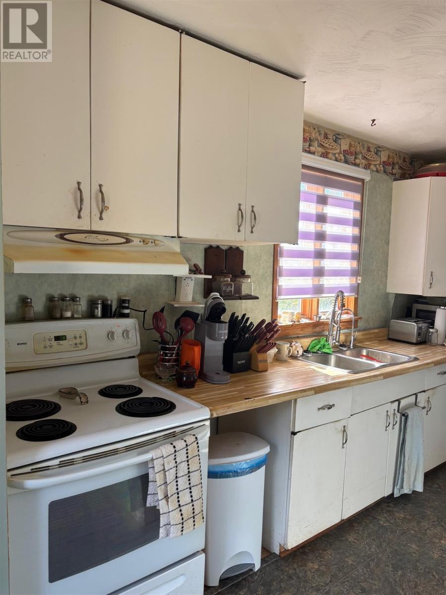 












14 Cutler AVE

,
Spanish,




Ontario
P0P2A0

