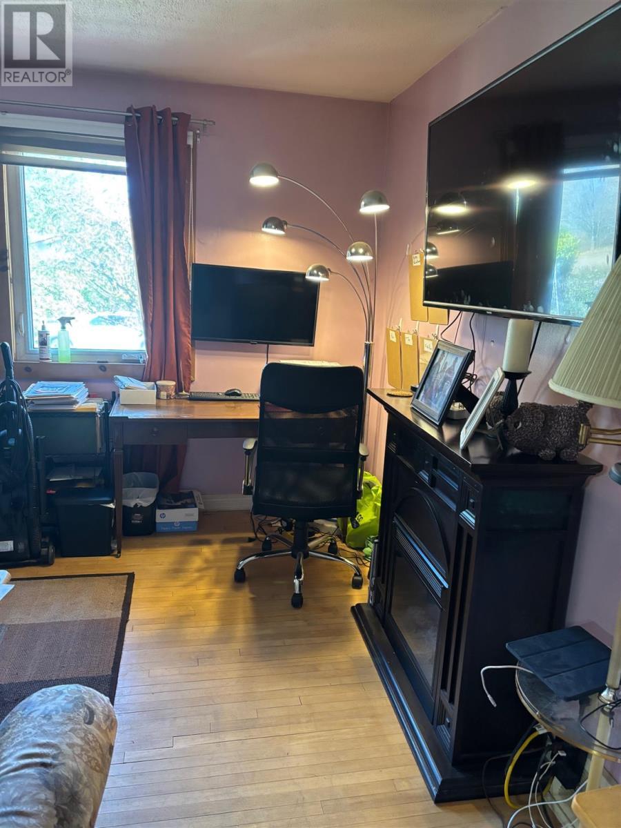 












14 Cutler AVE

,
Spanish,




Ontario
P0P2A0

