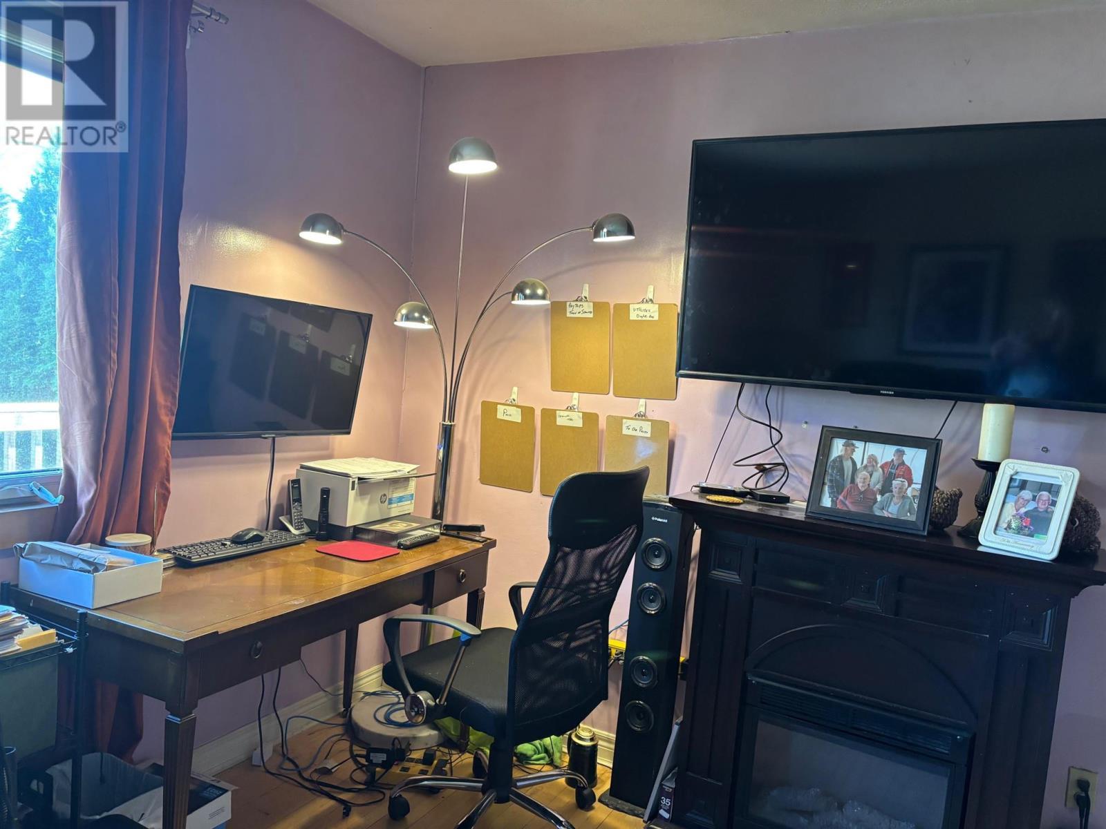 












14 Cutler AVE

,
Spanish,




Ontario
P0P2A0

