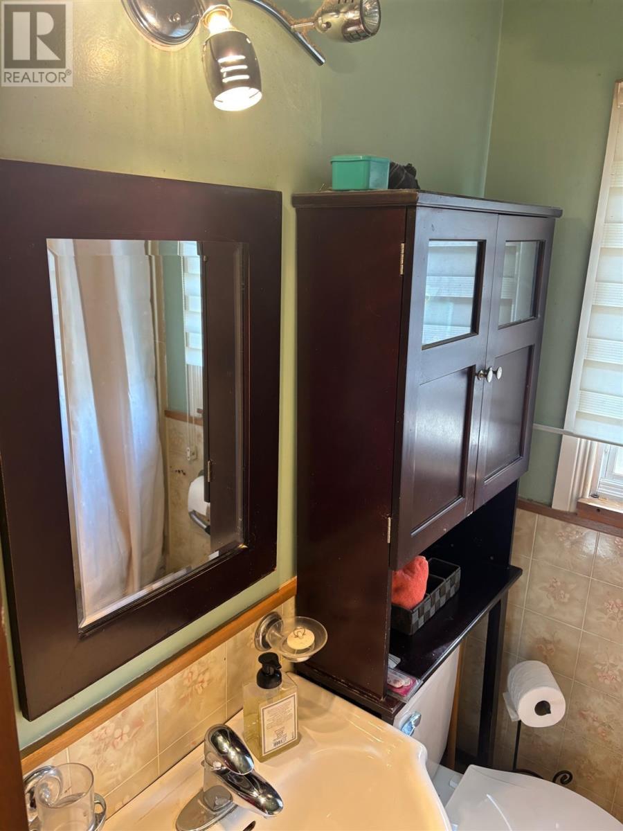 












14 Cutler AVE

,
Spanish,




Ontario
P0P2A0

