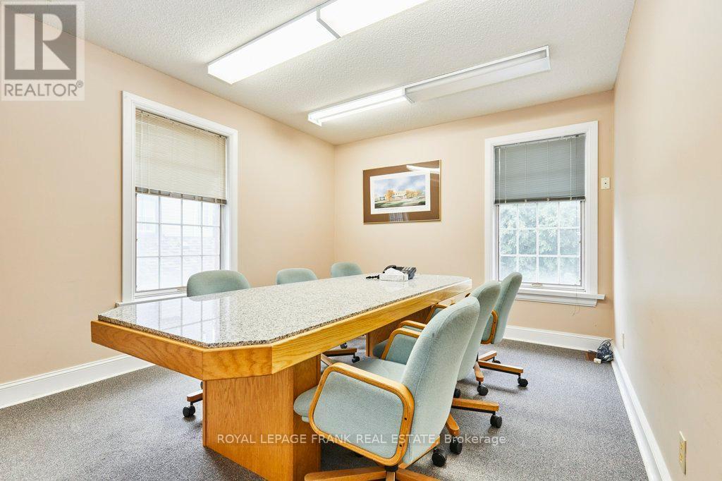 












215 SIMCOE STREET N

,
Oshawa (O'Neill),




Ontario
L1G4T1

