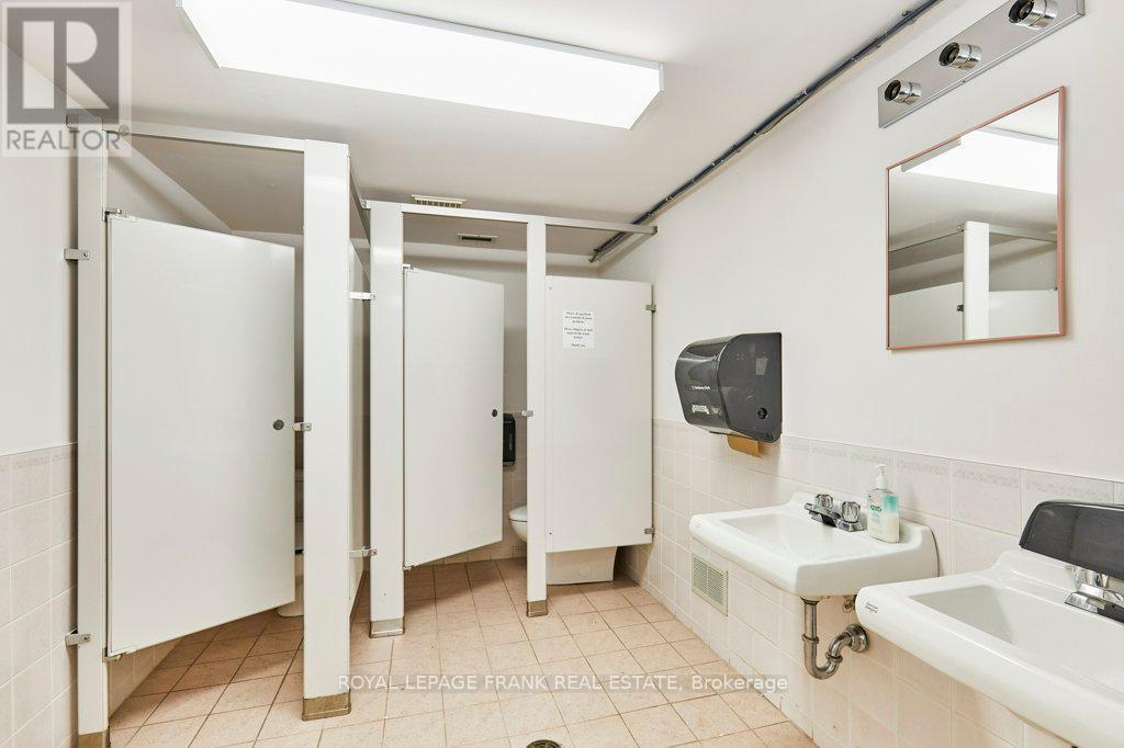 












215 SIMCOE STREET N

,
Oshawa (O'Neill),




Ontario
L1G4T1

