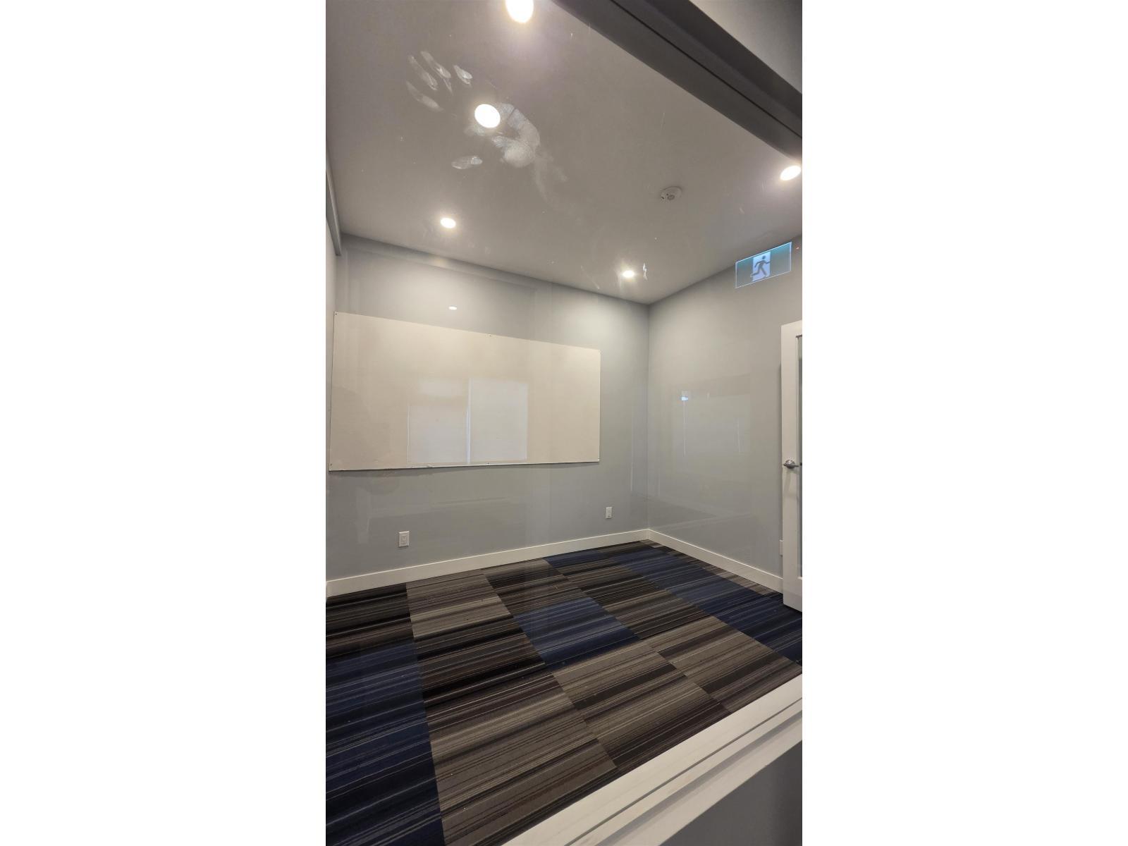 












1 17537 56 AVENUE

,
Surrey,




British Columbia
V3S1C4


