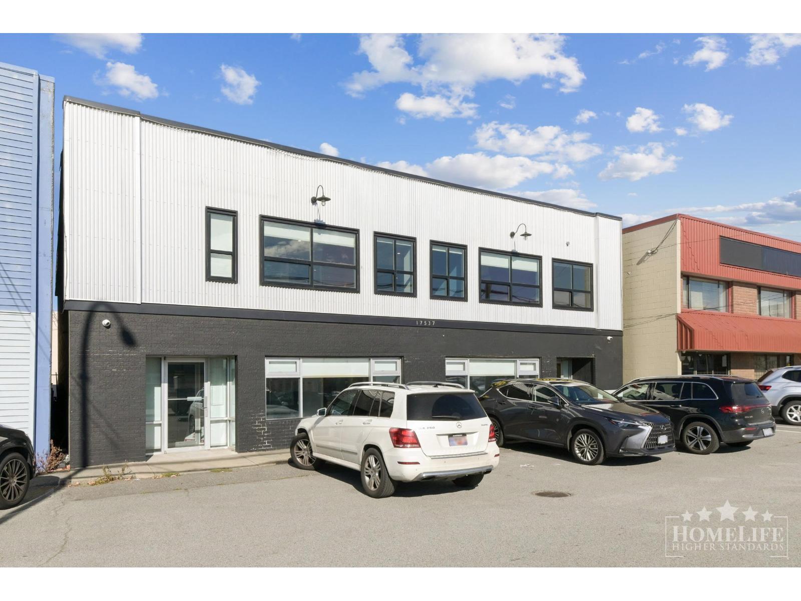 












1 17537 56 AVENUE

,
Surrey,




British Columbia
V3S1C4

