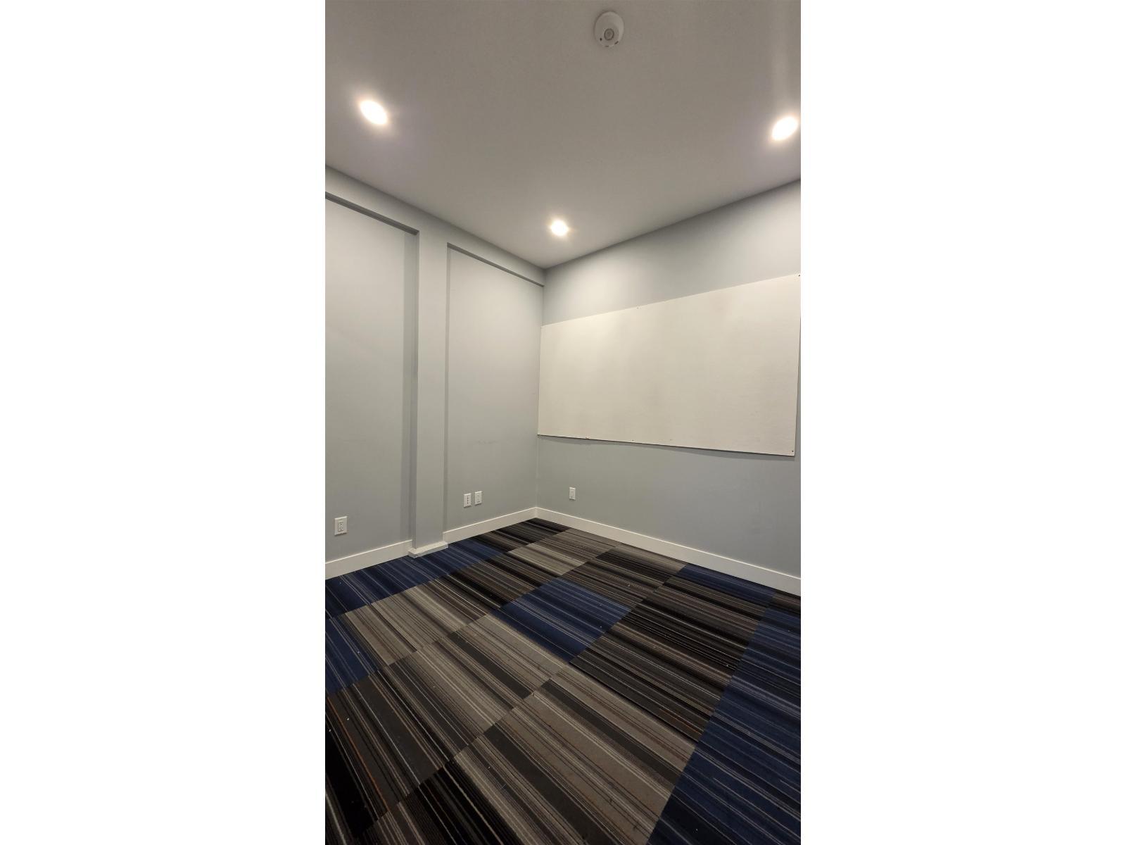 












1 17537 56 AVENUE

,
Surrey,




British Columbia
V3S1C4

