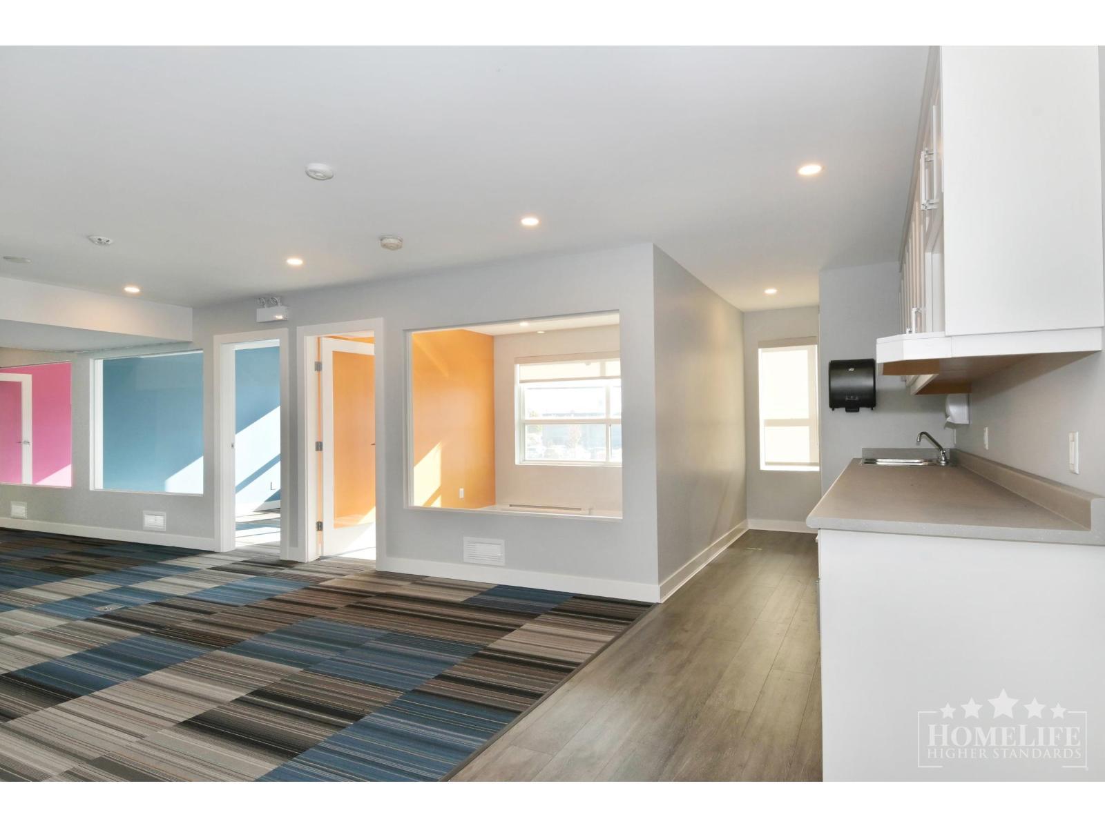 












1 17537 56 AVENUE

,
Surrey,




British Columbia
V3S1C4

