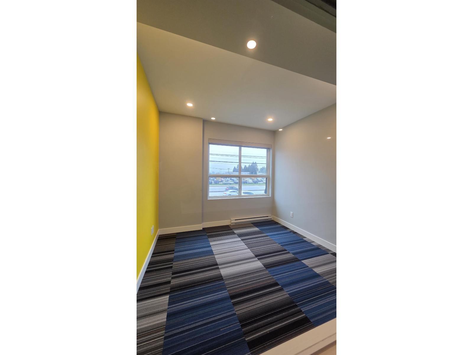 












2 17537 56 AVENUE

,
Surrey,




British Columbia
V3S1C4


