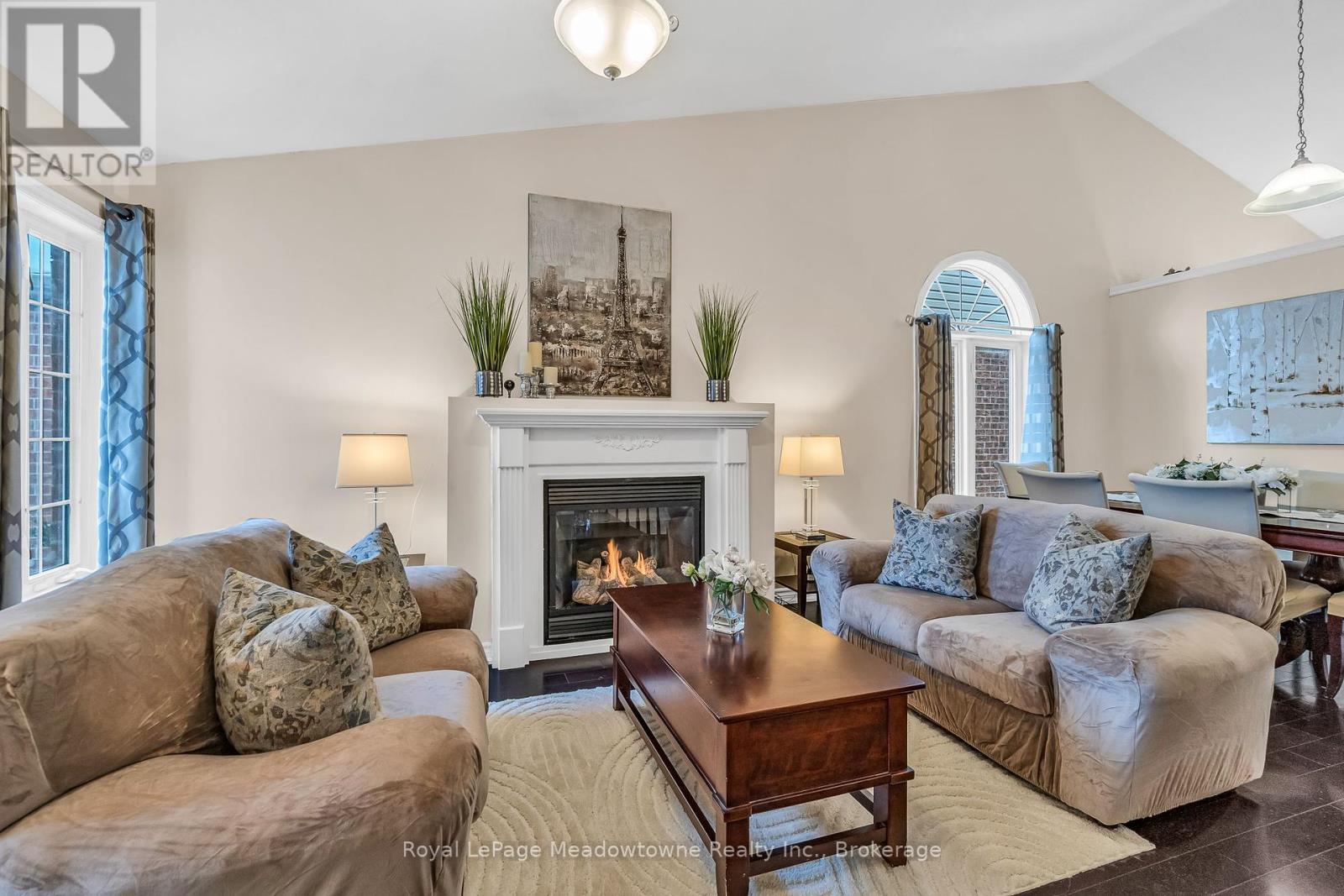 












14 ATTO DRIVE

,
Guelph (Victoria North),




Ontario
N1E0E4

