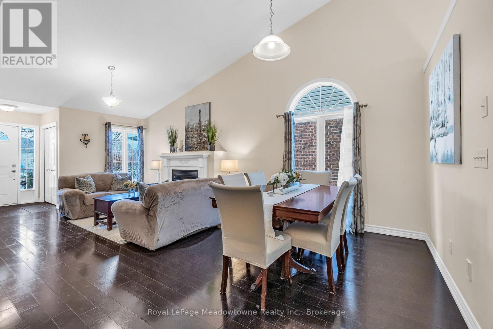 












14 ATTO DRIVE

,
Guelph (Victoria North),




Ontario
N1E0E4

