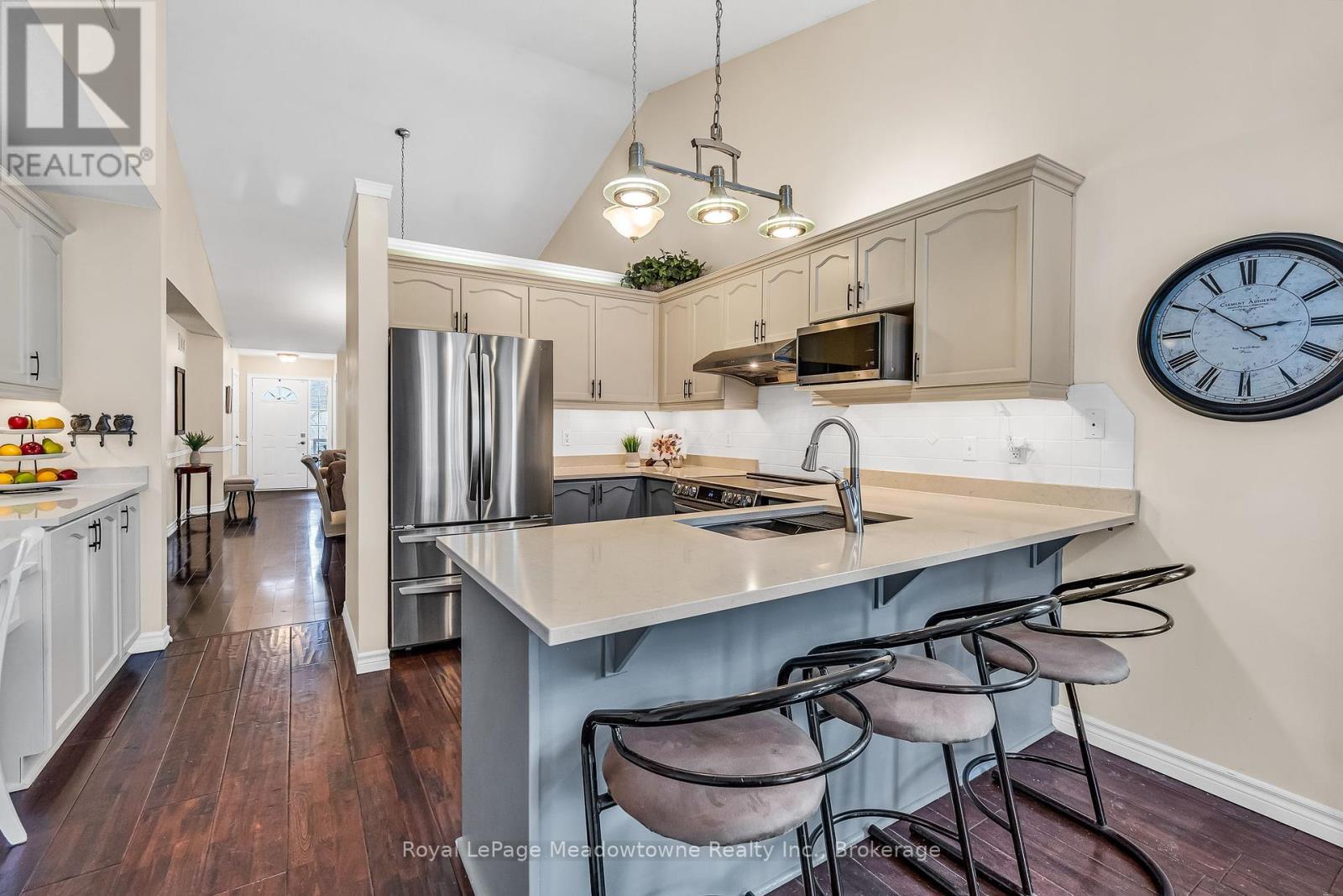 












14 ATTO DRIVE

,
Guelph (Victoria North),




Ontario
N1E0E4

