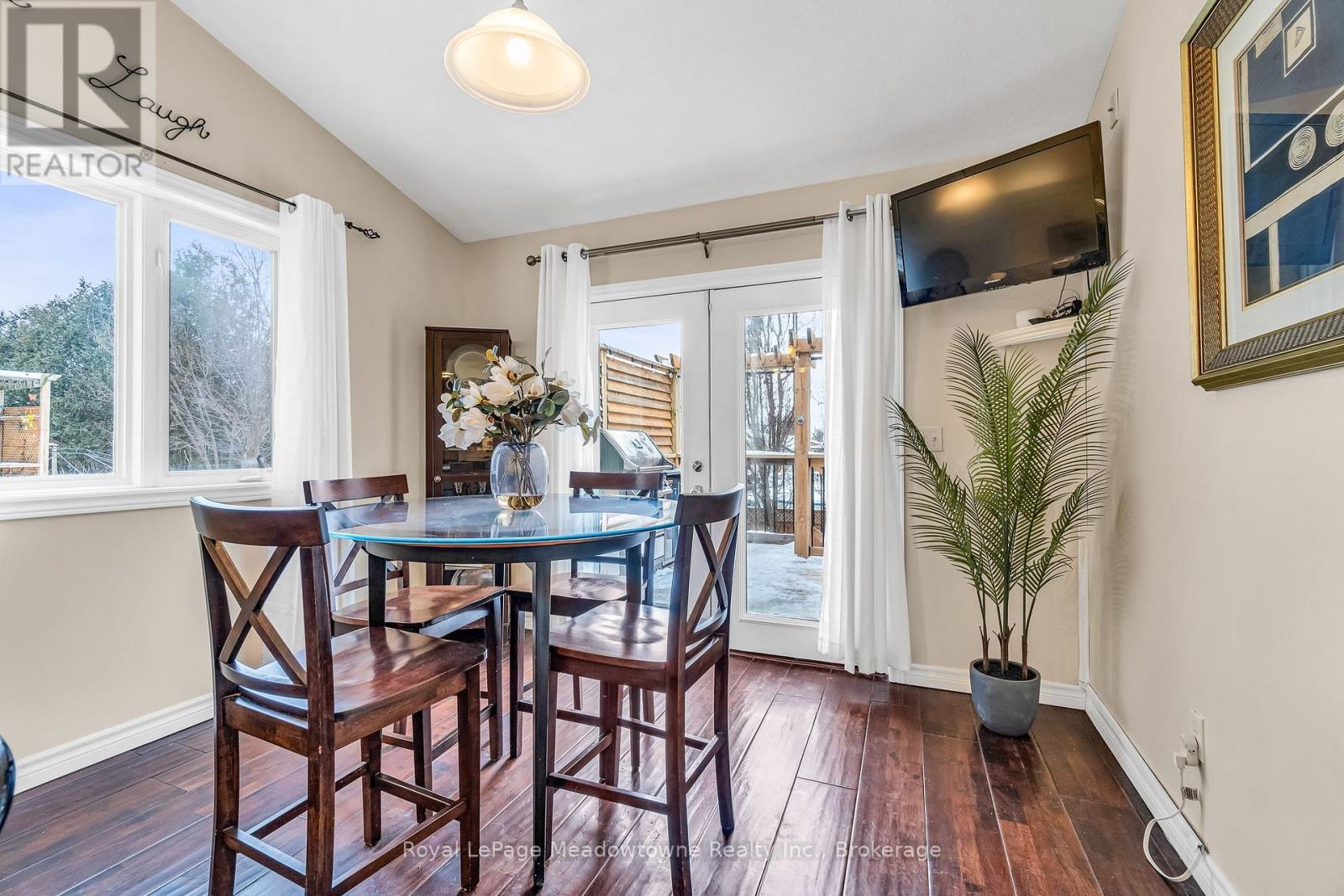 












14 ATTO DRIVE

,
Guelph (Victoria North),




Ontario
N1E0E4

