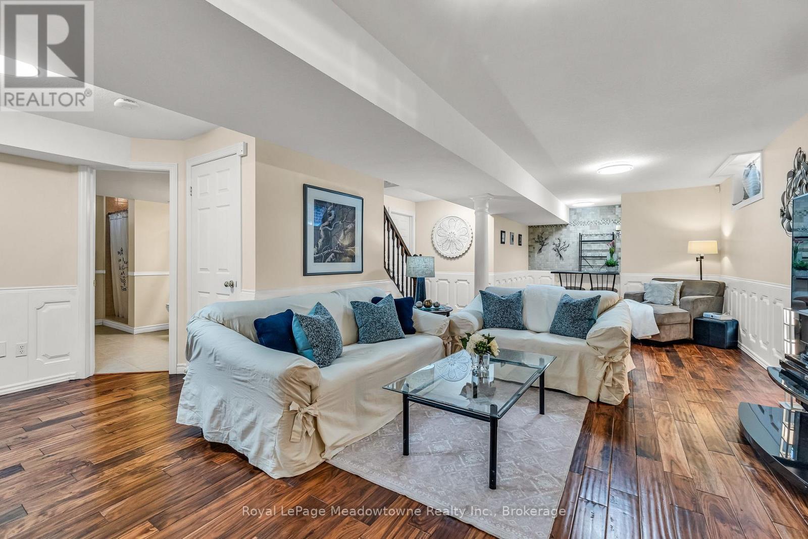 












14 ATTO DRIVE

,
Guelph (Victoria North),




Ontario
N1E0E4

