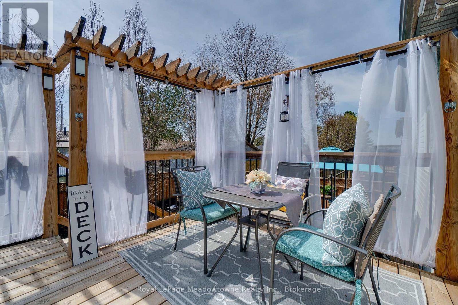 












14 ATTO DRIVE

,
Guelph (Victoria North),




Ontario
N1E0E4

