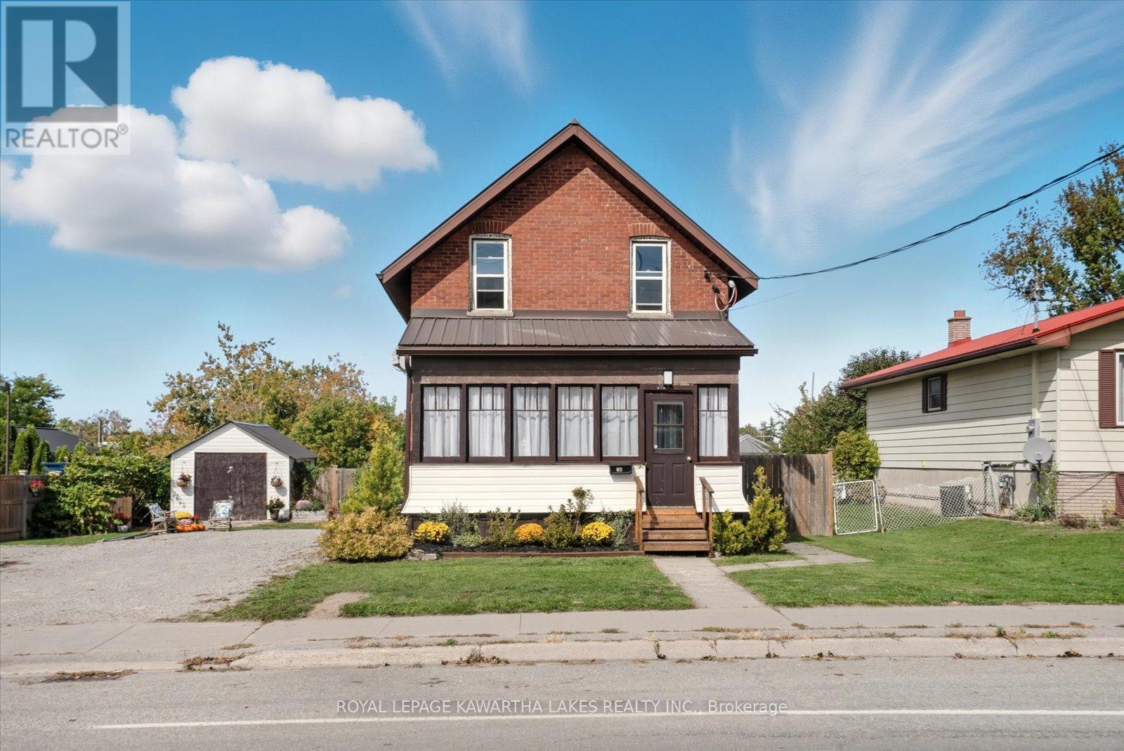 












18 MARY STREET W

,
Kawartha Lakes (Lindsay),




Ontario
K9V2N4


