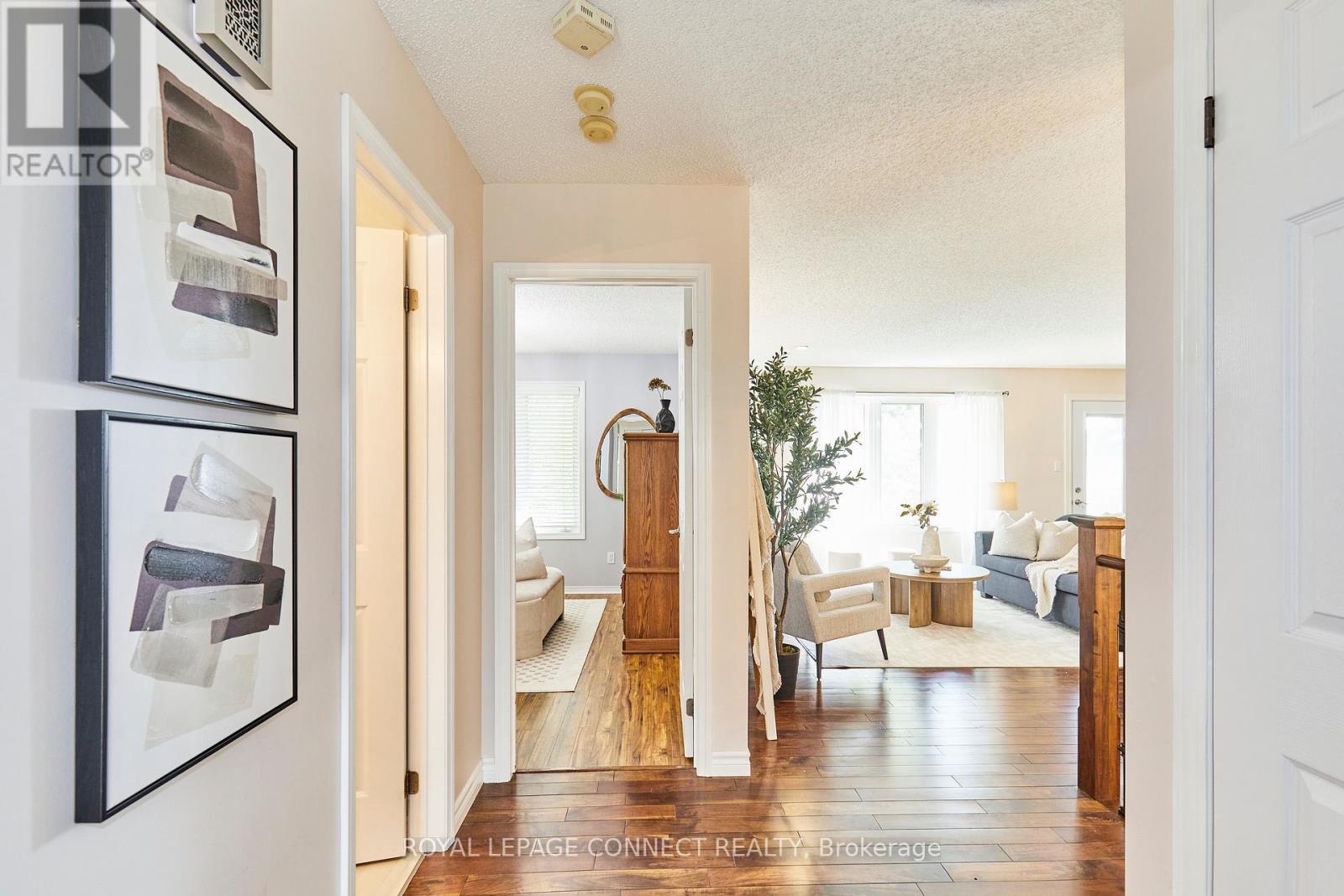 












91A WILMOT TRAIL

,
Clarington,




Ontario
L1B1B8

