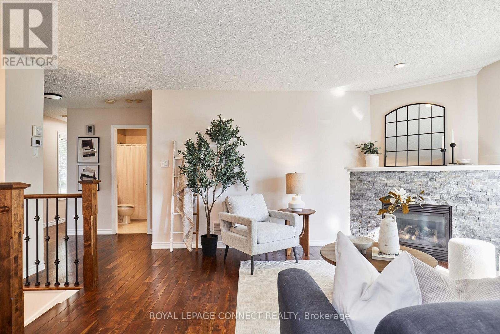 












91A WILMOT TRAIL

,
Clarington,




Ontario
L1B1B8

