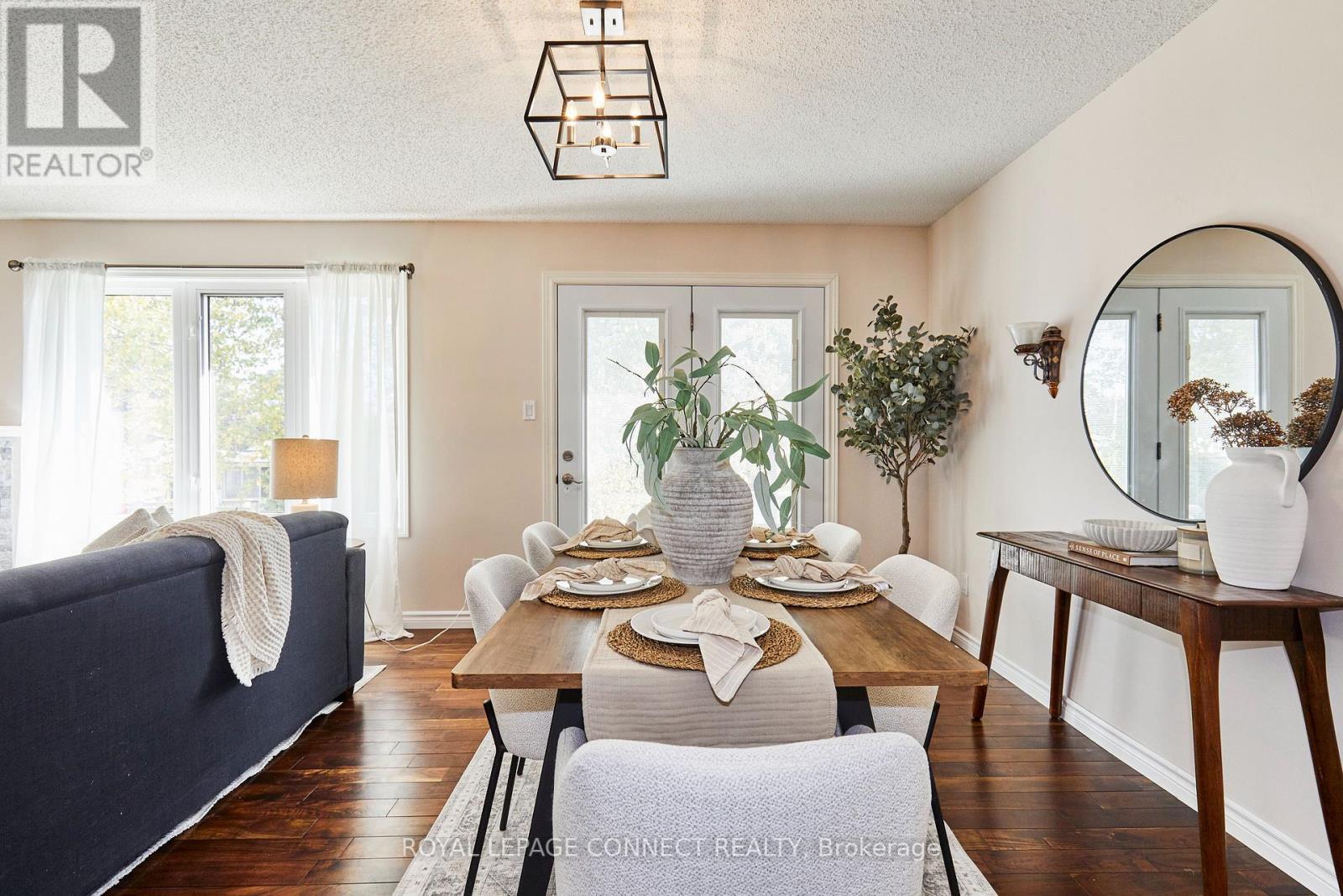 












91A WILMOT TRAIL

,
Clarington,




Ontario
L1B1B8

