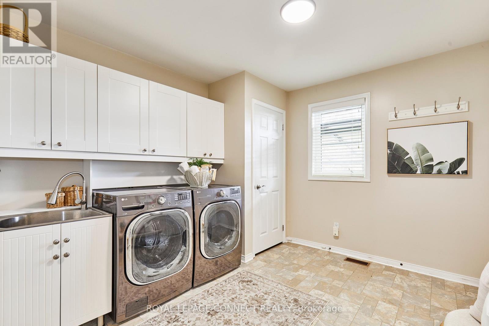 












91A WILMOT TRAIL

,
Clarington,




Ontario
L1B1B8

