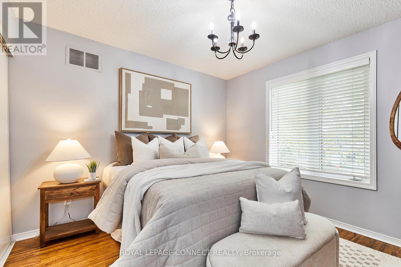 












91A WILMOT TRAIL

,
Clarington,




Ontario
L1B1B8

