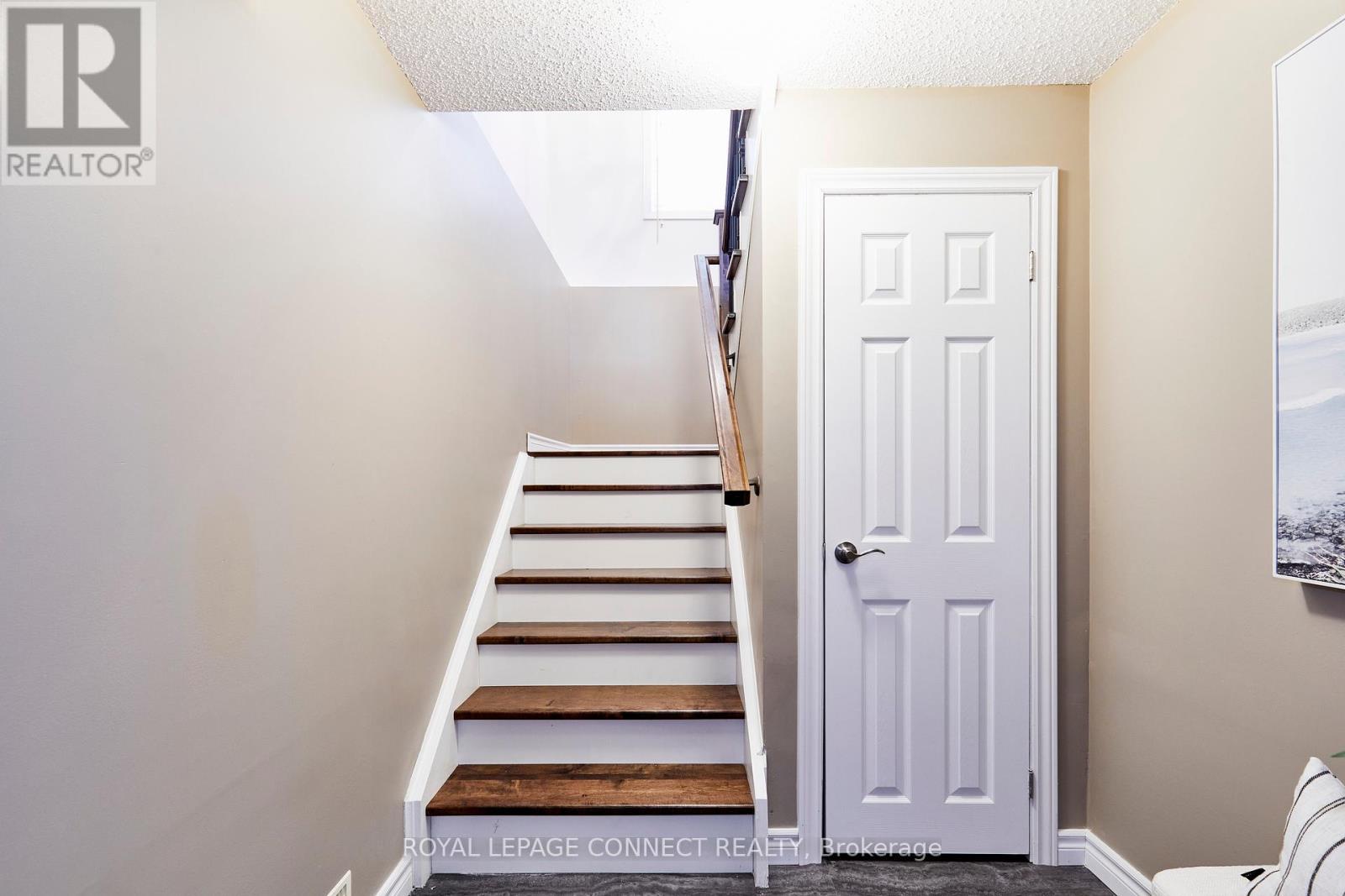 












91A WILMOT TRAIL

,
Clarington,




Ontario
L1B1B8

