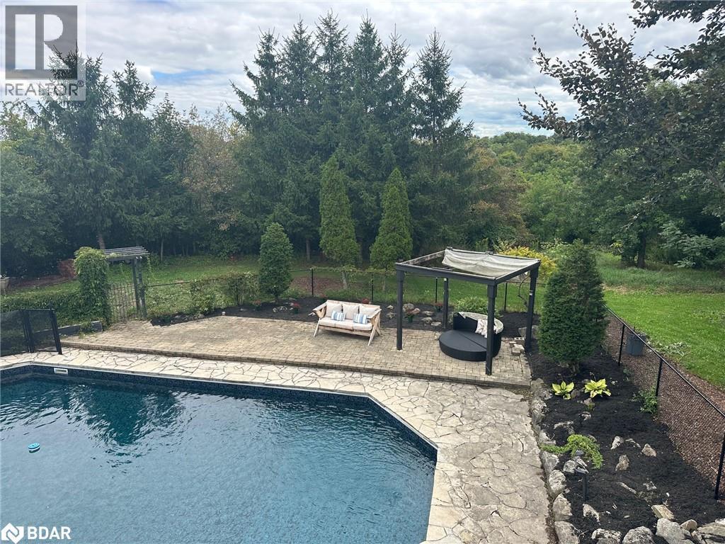 












12840 BRITANNIA Road

,
Milton,




Ontario
L9E0V3

